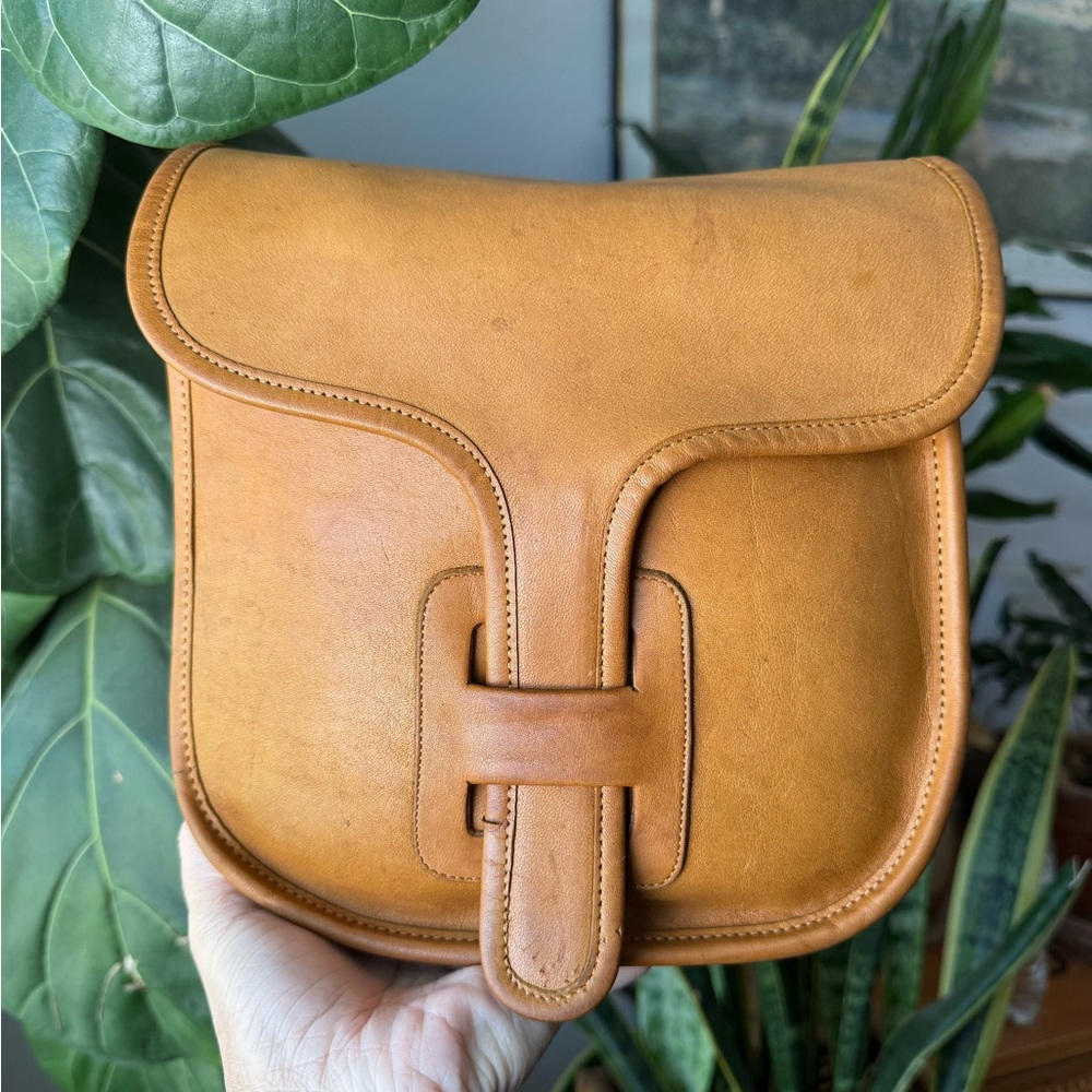 SOLD.     Vintage Coach NYC Saddle Baby Courier 9505